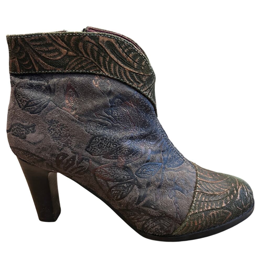 Elegant Floral Ankle Boots